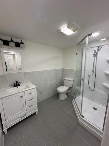 23 Cheney St, Needham, MA 02494