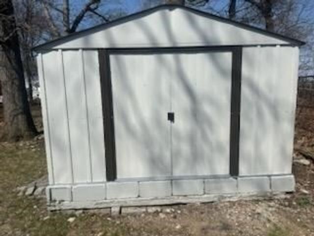 23 Cheney St, Needham, MA 02494