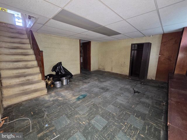 5929 N WATER ST, Philadelphia, PA 19120