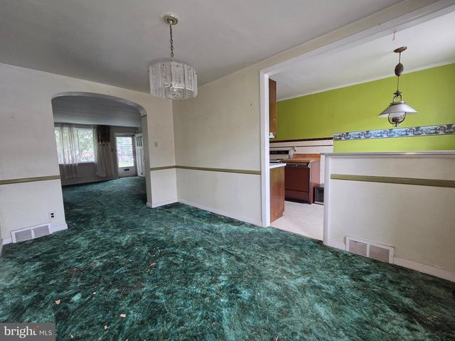 5929 N WATER ST, Philadelphia, PA 19120