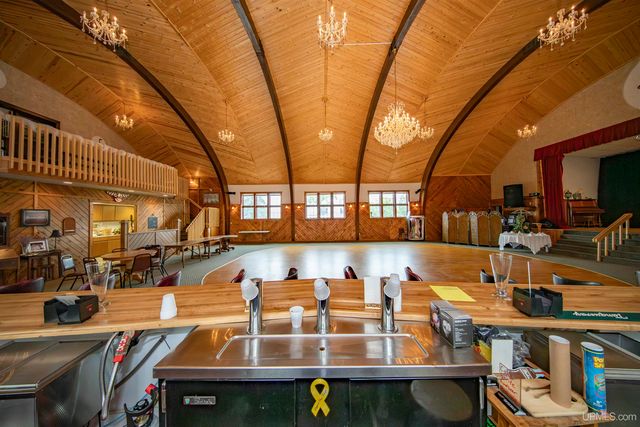 748 Central Avenue, Florence T-wi, WI 54121