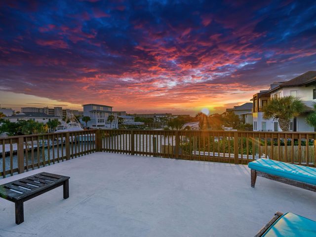 524 Vera Cruz Drive, Destin, FL 32541