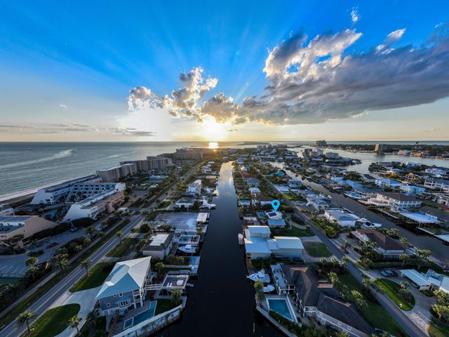 524 Vera Cruz Drive, Destin, FL 32541