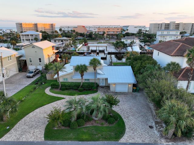 524 Vera Cruz Drive, Destin, FL 32541