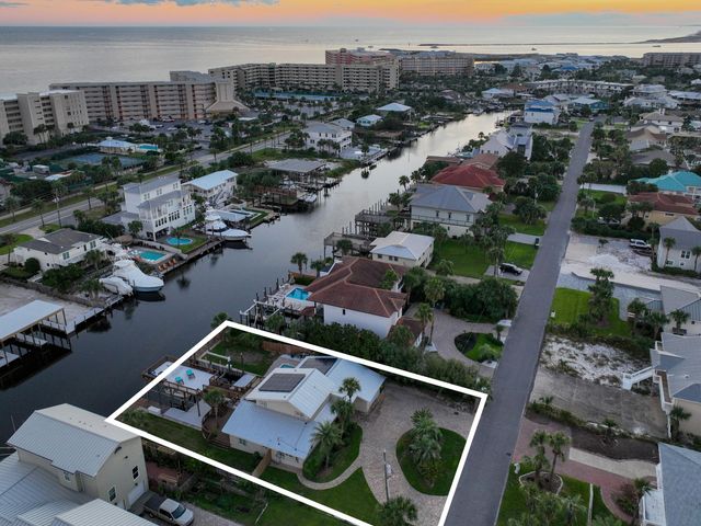 524 Vera Cruz Drive, Destin, FL 32541