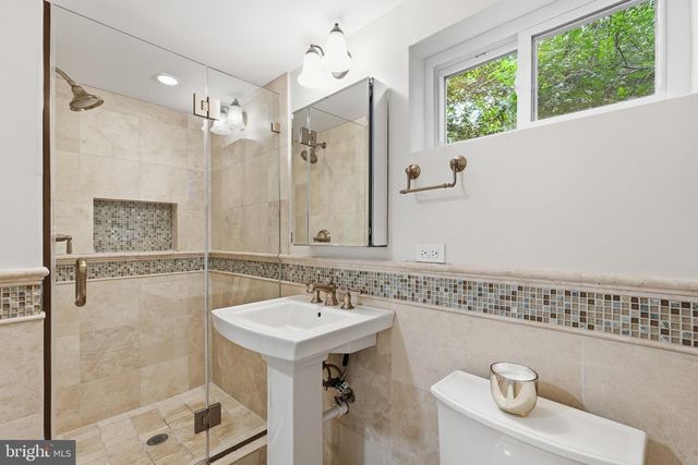 601 RANDOLPH ST, Falls Church, VA 22046