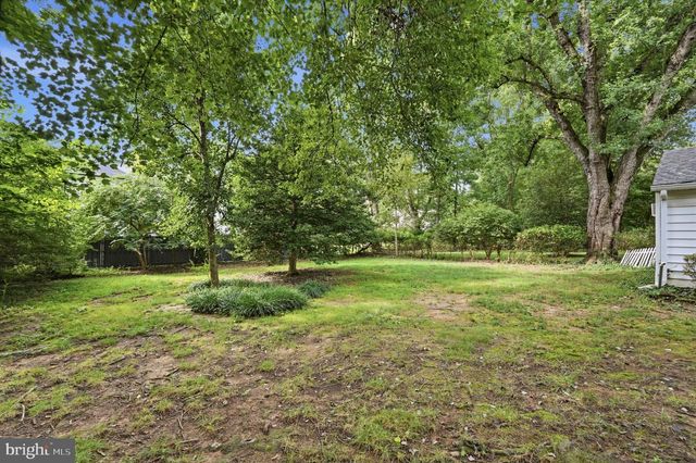 601 RANDOLPH ST, Falls Church, VA 22046
