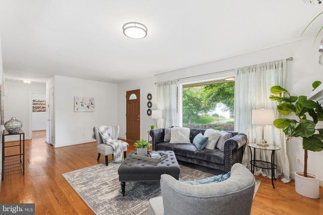 601 RANDOLPH ST, Falls Church, VA 22046