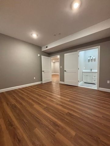 13 Nahant Street 4B, Lynn, MA 01902