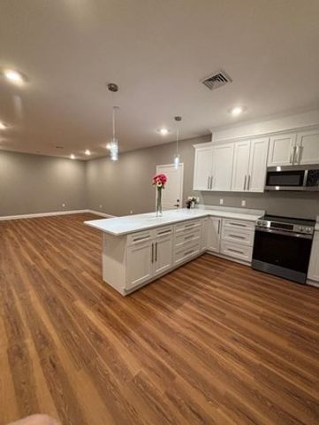 13 Nahant Street 4B, Lynn, MA 01902