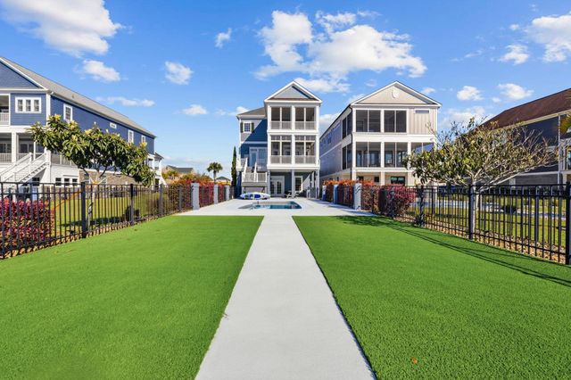 320 West Palms Dr., Myrtle Beach, SC 29579