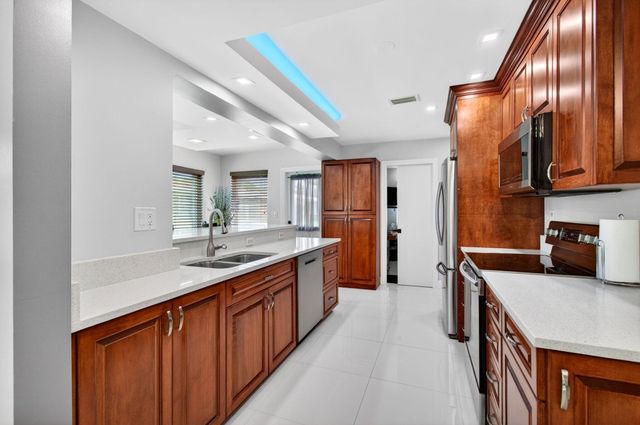 1255 NW 44th Street, Deerfield Beach, FL 33064