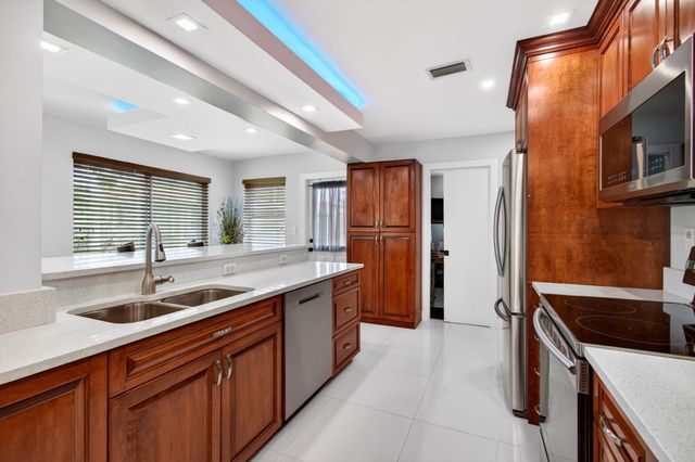 1255 NW 44th Street, Deerfield Beach, FL 33064