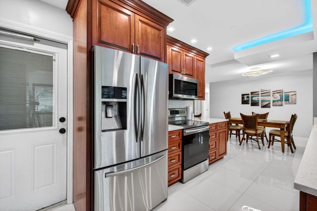 1255 NW 44th Street, Deerfield Beach, FL 33064