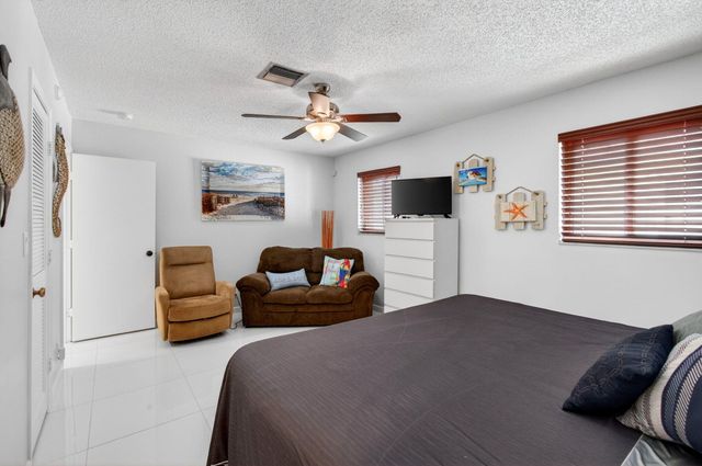 1255 NW 44th Street, Deerfield Beach, FL 33064