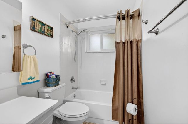 1255 NW 44th Street, Deerfield Beach, FL 33064