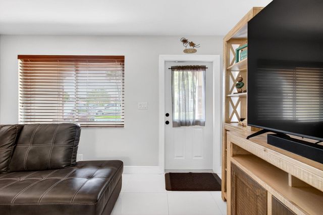 1255 NW 44th Street, Deerfield Beach, FL 33064