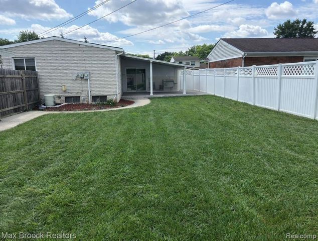 8223 San Marco Boulevard, Sterling Heights, MI 48313