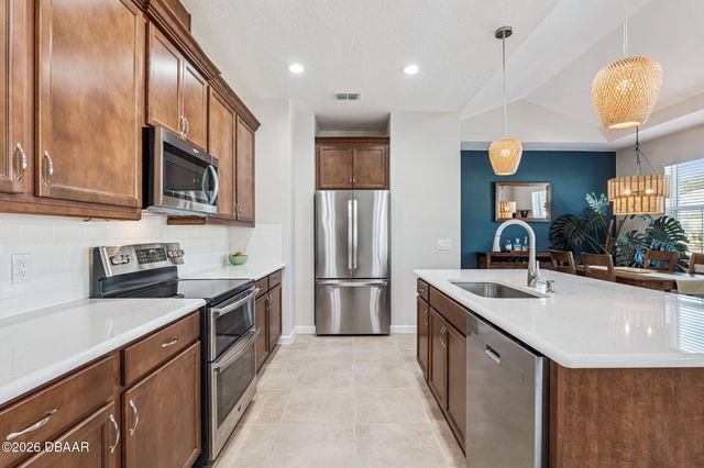 189 Hang Loose Way, Daytona Beach, FL 32124