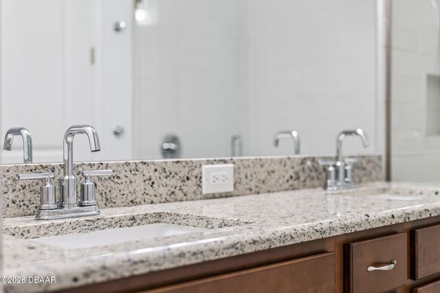 189 Hang Loose Way, Daytona Beach, FL 32124