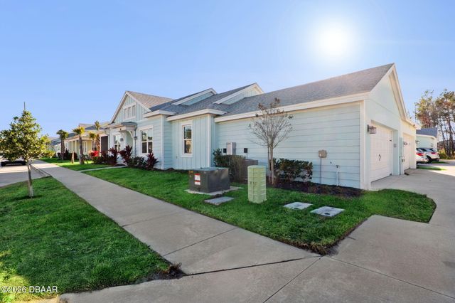 189 Hang Loose Way, Daytona Beach, FL 32124