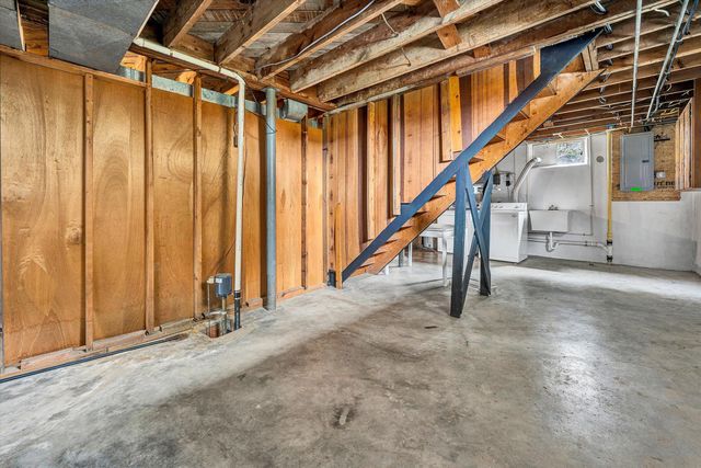 1150 Starmount AVE, Roanoke, VA 24019