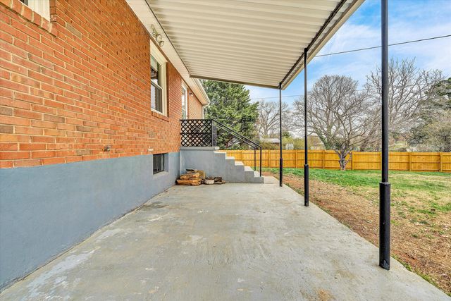 1150 Starmount AVE, Roanoke, VA 24019