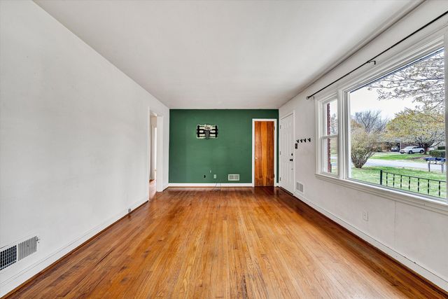 1150 Starmount AVE, Roanoke, VA 24019