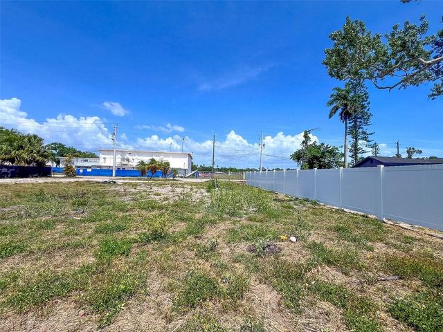 1120 35TH STREET W, Bradenton, FL 34205
