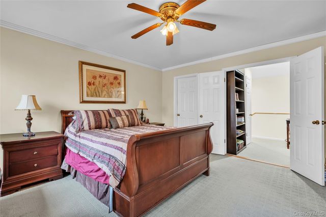 172 Ridgeview Lane, Yorktown Heights, NY 10598