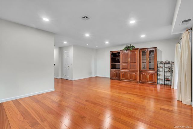 172 Ridgeview Lane, Yorktown Heights, NY 10598