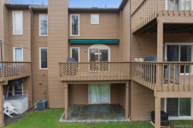 172 Ridgeview Lane, Yorktown Heights, NY 10598