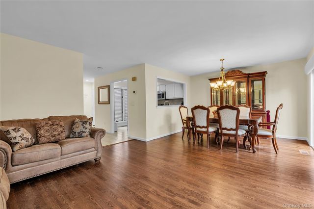 172 Ridgeview Lane, Yorktown Heights, NY 10598