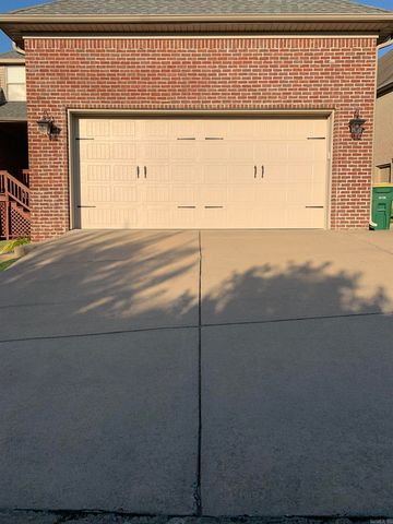 14 Bristol Court, Little Rock, AR 72211