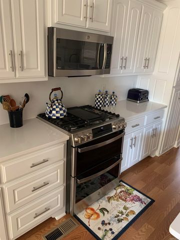 14 Bristol Court, Little Rock, AR 72211