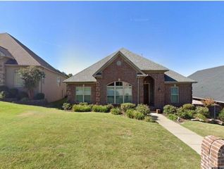 14 Bristol Court, Little Rock, AR 72211