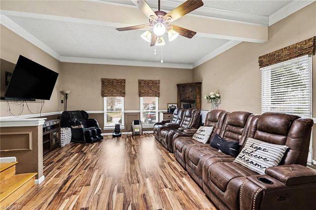 4008 Deerfield Street, High Point, NC 27265