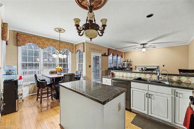 4008 Deerfield Street, High Point, NC 27265