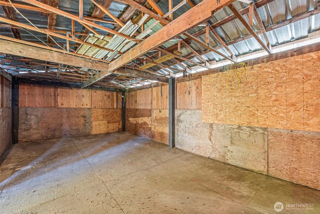 8112 E 266th ST, Graham, WA 98338