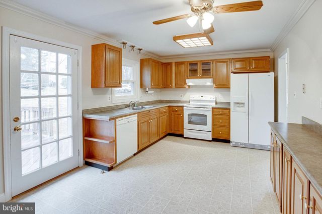 9552 BIRMINGHAM DR, Manassas, VA 20111