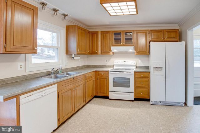 9552 BIRMINGHAM DR, Manassas, VA 20111