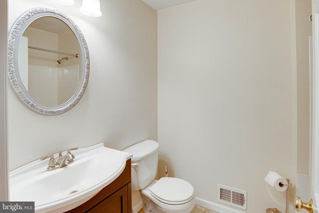 9552 BIRMINGHAM DR, Manassas, VA 20111