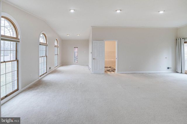 9552 BIRMINGHAM DR, Manassas, VA 20111