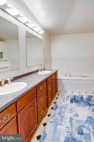 9552 BIRMINGHAM DR, Manassas, VA 20111