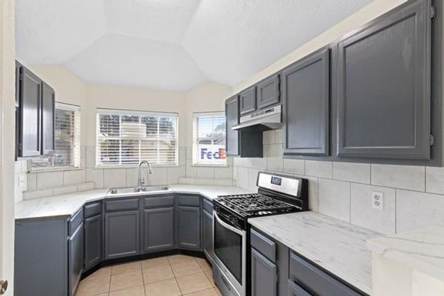 5934 Beaconridge Drive, Houston, TX 77053