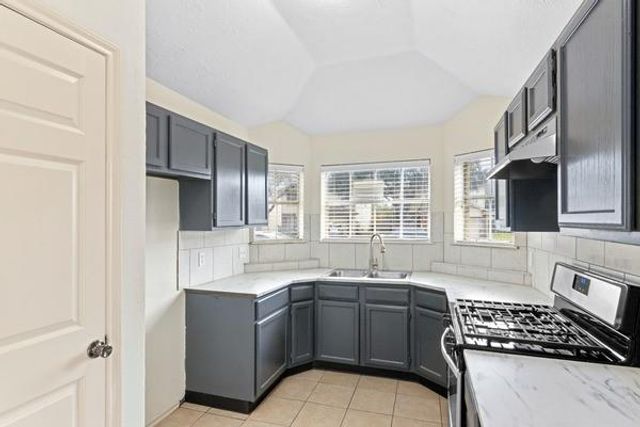 5934 Beaconridge Drive, Houston, TX 77053