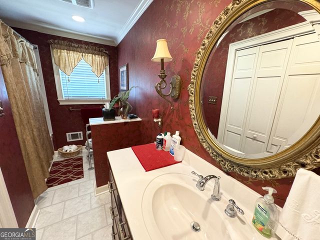 3150 Holleman Drive, Macon, GA 31216