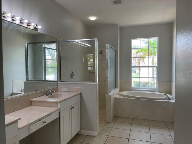 6119 PALOMINO CIRCLE, Bradenton, FL 34201