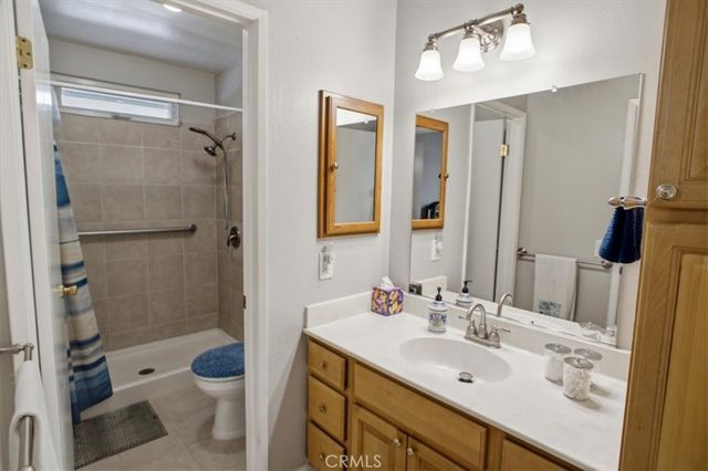 25097 Green Mill Avenue, Newhall, CA 91321