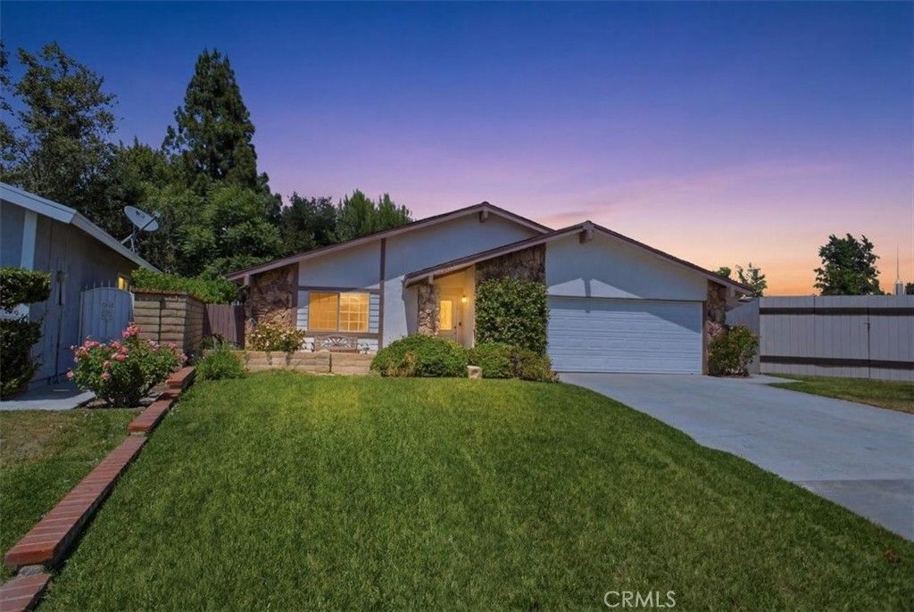25097 Green Mill Avenue, Newhall, CA 91321